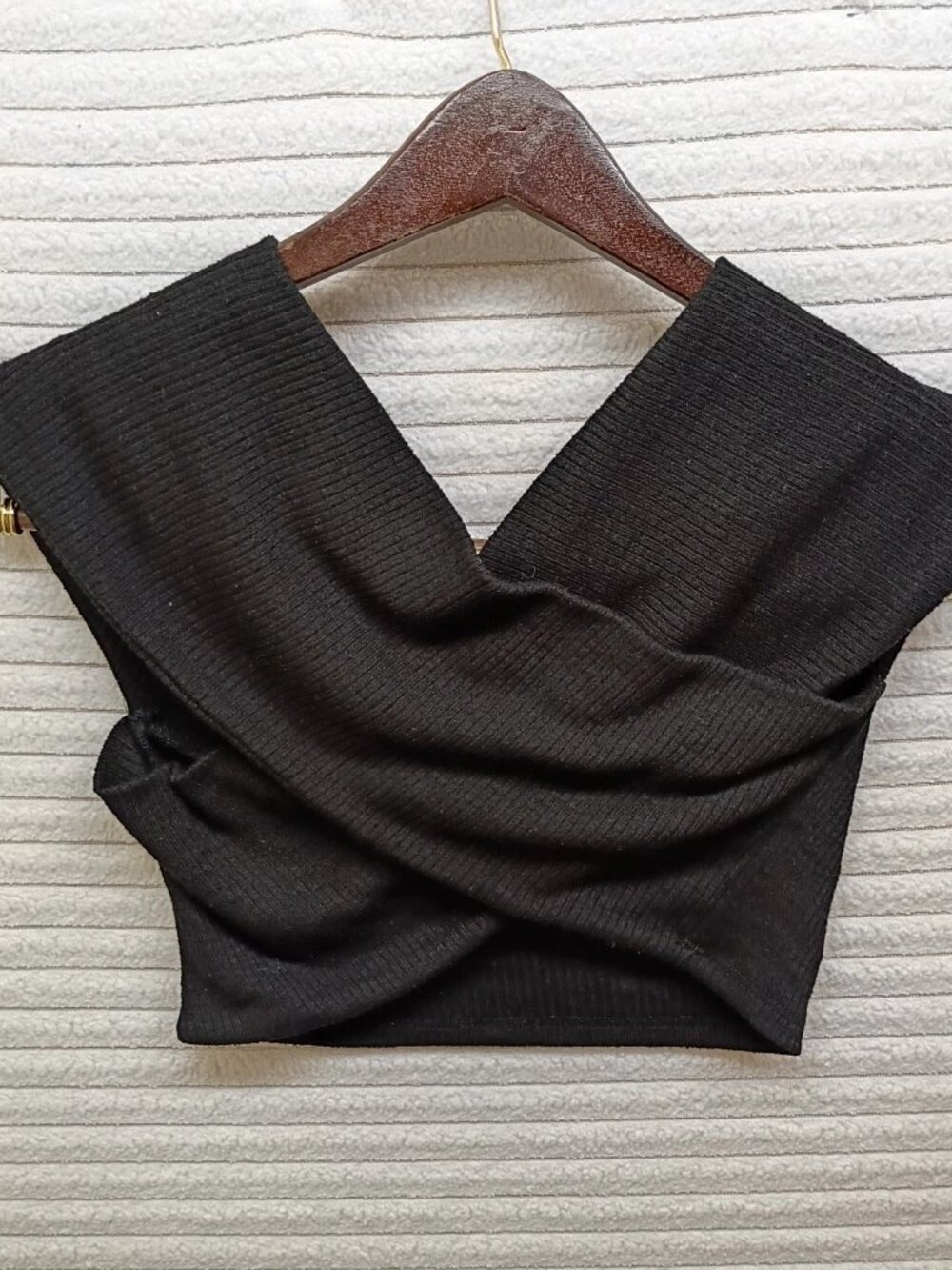 Active USA Cross Ribbed Knit Stretch Crop Top Blouse Black Size XS Y2k Going Out